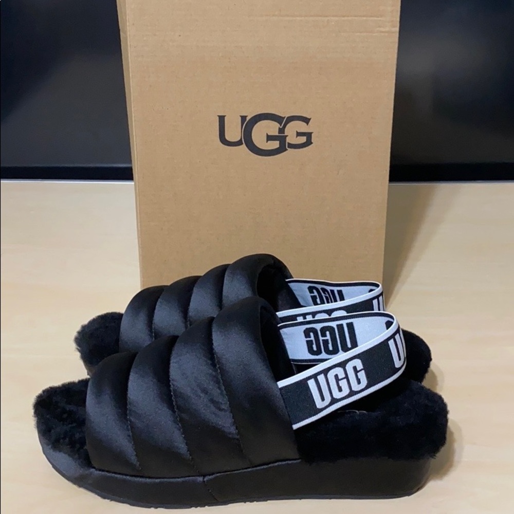 Last Pair!!!!! Women’s Ugg Puff Yeah NWT - Picture 3 of 8